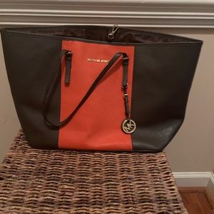 Micheal Kors handbag
